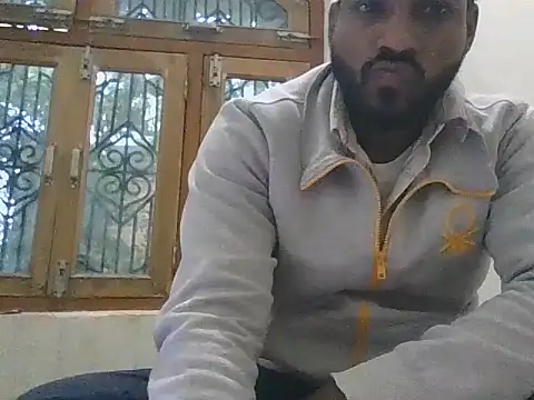 Snapshot of Raw12499 chatting on December 17, 9:47 am Raw12499 online show from December 17, 9:47 am