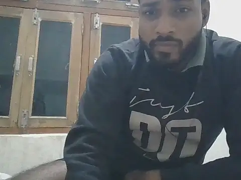 Snapshot of Raw12499 chatting on December 2, 4:52 pm Raw12499 online show from December 2, 4:52 pm