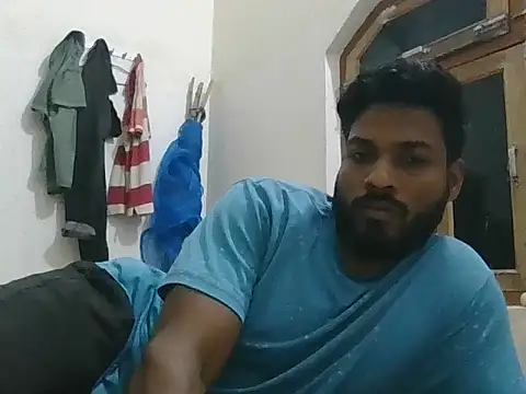 Snapshot of Raw12499 chatting on October 28, 2:49 pm Raw12499 online show from October 28, 2:49 pm