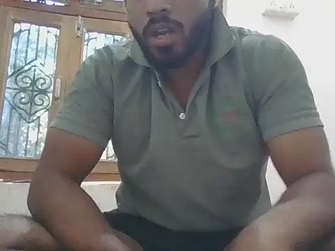 Snapshot of Raw12499 chatting on December 4, 3:49 am Raw12499 online show from December 4, 3:49 am