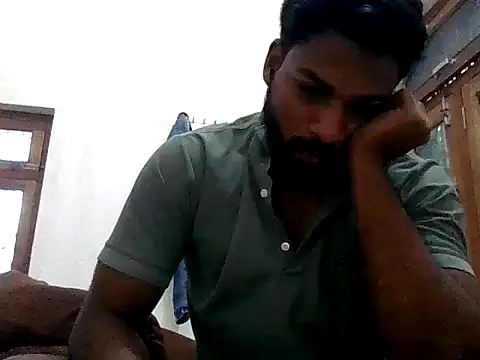 Snapshot of Raw12499 chatting on November 21, 4:00 am Raw12499 online show from November 21, 4:00 am