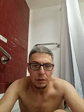 CerveniXXL online show from November 28, 8:31 pm