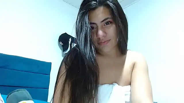 Snapshot of Maira_Diaz chatting on November 5, 3:26 pm Maira Diaz online show from November 5, 3:26 pm