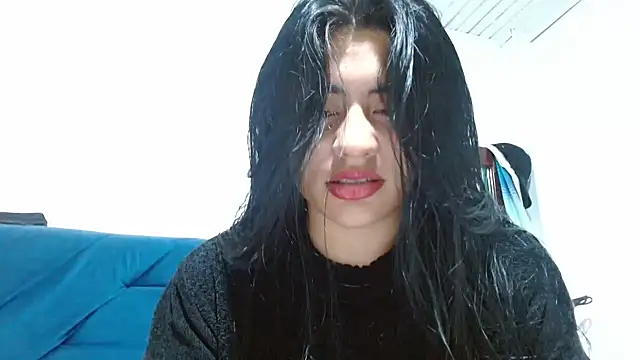 Snapshot of Maira_Diaz chatting on December 16, 4:33 pm Maira Diaz online show from December 16, 4:33 pm