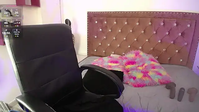 Snapshot of valeriamontex chatting on October 23, 6:39 pm valeriamontex online show from October 23, 6:39 pm