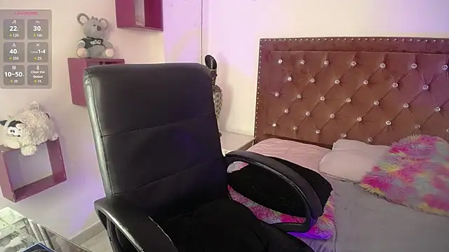 Snapshot of valeriamontex chatting on November 7, 9:08 pm valeriamontex online show from November 7, 9:08 pm