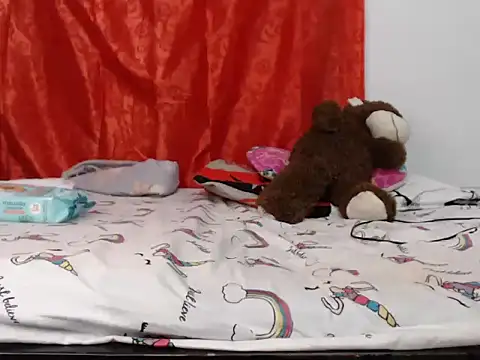 Snapshot of Emily_dirty0201 chatting on October 28, 8:08 pm Emily dirty0201 online show from October 28, 8:08 pm