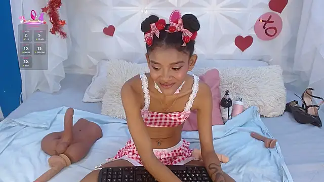 adisson petite1 online show from February 19, 5:43 pm