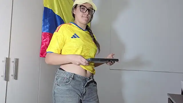 katiaa lovv online show from June 17, 12:26 pm