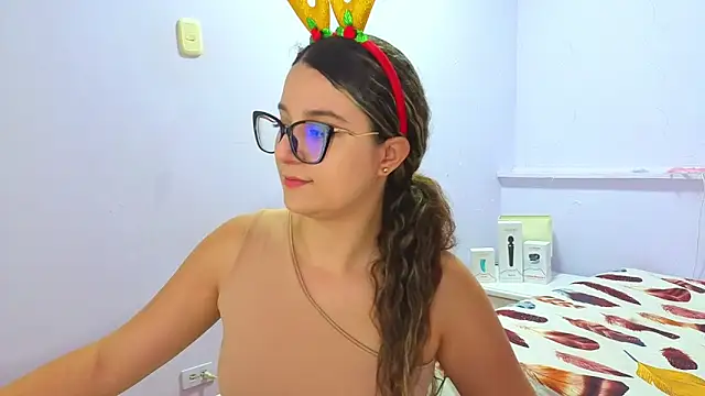 katiaa lovv online show from December 14, 1:39 pm