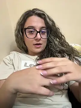 katiaa lovv online show from January 5, 5:49 pm