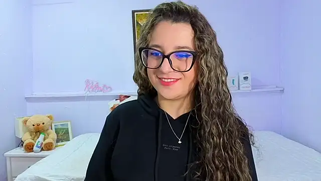 katiaa lovv online show from October 8, 11:45 am