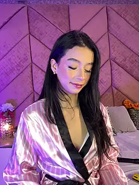 ChloeRosses online show from May 9, 12:08 pm