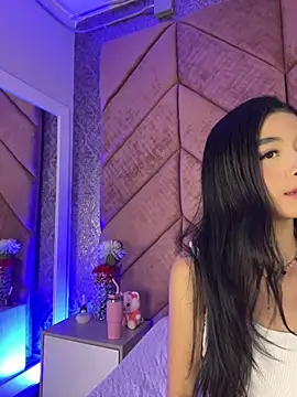 ChloeRosses online show from February 11, 12:54 am