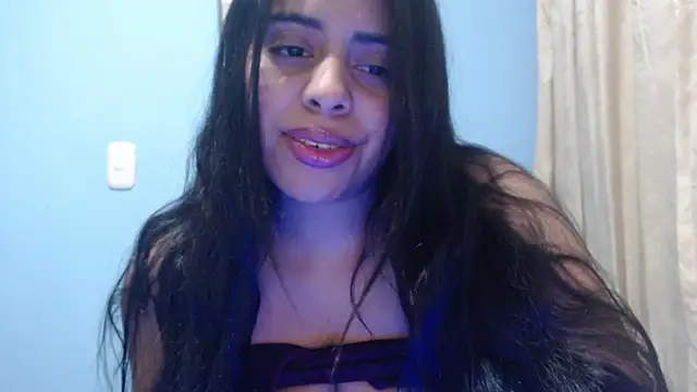 Snapshot of violeta_47 chatting on October 17, 12:18 pm violeta 47 online show from October 17, 12:18 pm