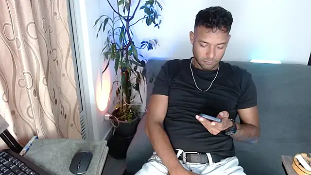 Snapshot of Orlando_horny chatting on October 8, 3:41 am Orlando horny online show from October 8, 3:41 am