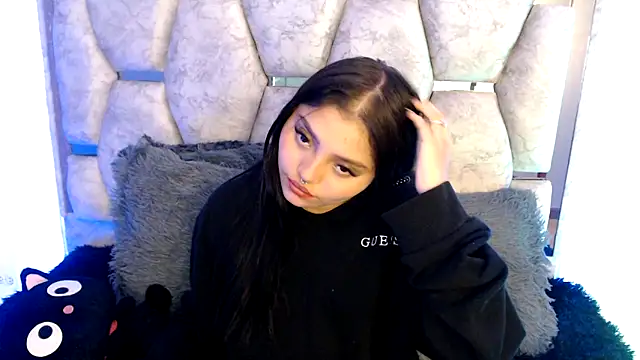 AnalyMilles online show from March 24, 5:07 am