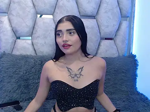 AnalyMilles online show from October 28, 8:41 pm