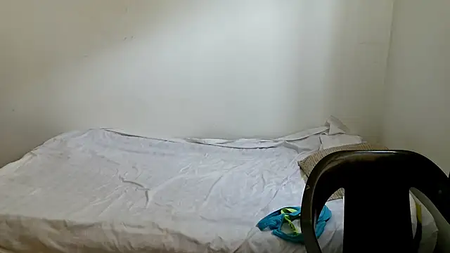 BellaBliss123 online show from October 18, 4:31 pm