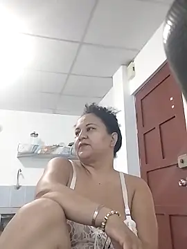 MEYBELLATINA online show from February 13, 8:53 pm