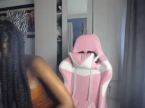 Nahomyyy online show from February 27, 7:14 pm