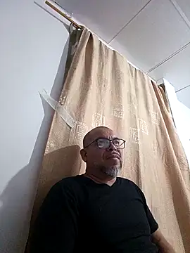 ANTHONYHOTT69 online show from November 5, 8:34 pm