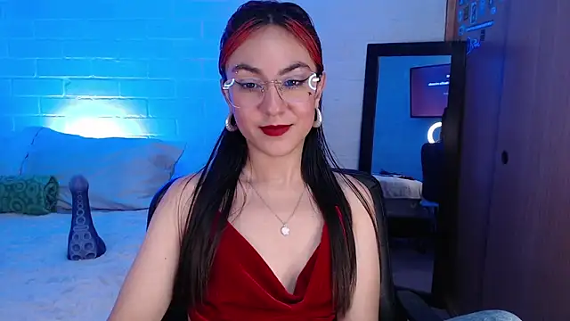 Snapshot of Amy66 chatting on May 28, 7:27 am Amy66 online show from May 28, 7:27 am
