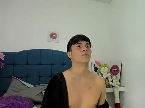 Aaron Foxxx online show from January 11, 9:11 pm