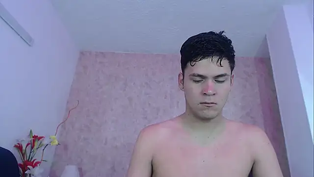 Snapshot of Aaron_Foxxx chatting on October 6, 2:07 pm Aaron Foxxx online show from October 6, 2:07 pm