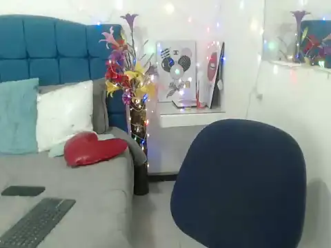 Aaron Foxxx online show from December 1, 7:04 pm