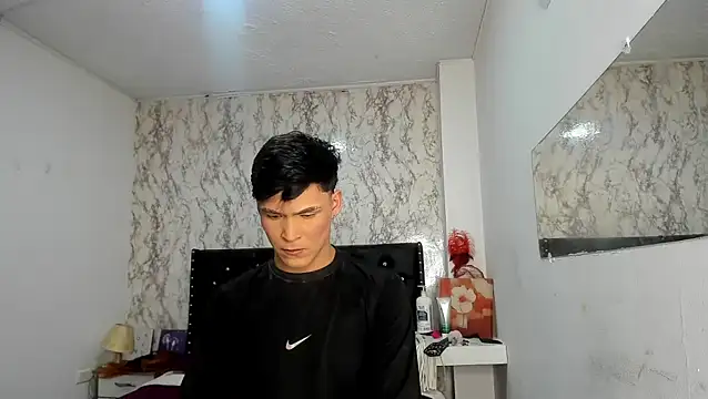 Aaron Foxxx online show from November 15, 1:42 am