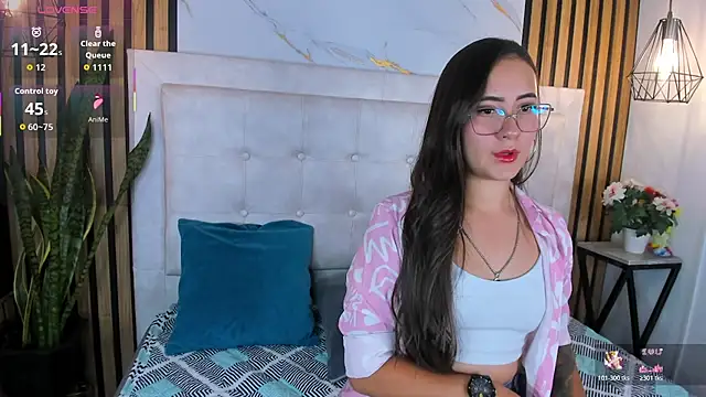 Honey noir online show from November 11, 10:37 pm