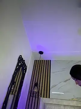 Honey noir online show from January 7, 7:19 pm