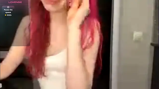 FawnDubler online show from April 1, 9:01 pm