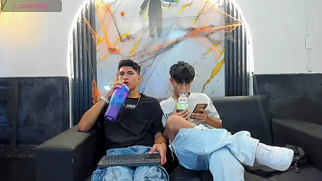 Stiben boy online show from October 31, 7:43 pm