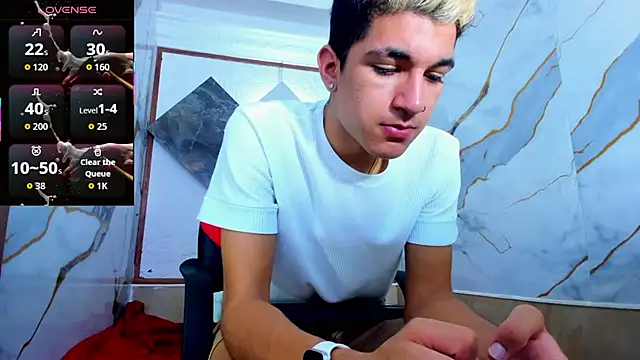 Snapshot of Stiben_boy chatting on October 11, 7:15 pm Stiben boy online show from October 11, 7:15 pm