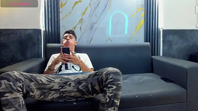 Stiben boy online show from December 15, 12:22 pm