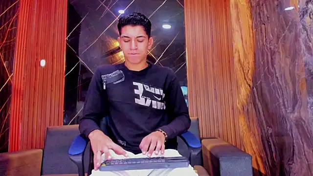 Stiben boy online show from November 9, 3:43 am