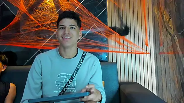 Stiben boy online show from October 28, 3:40 am