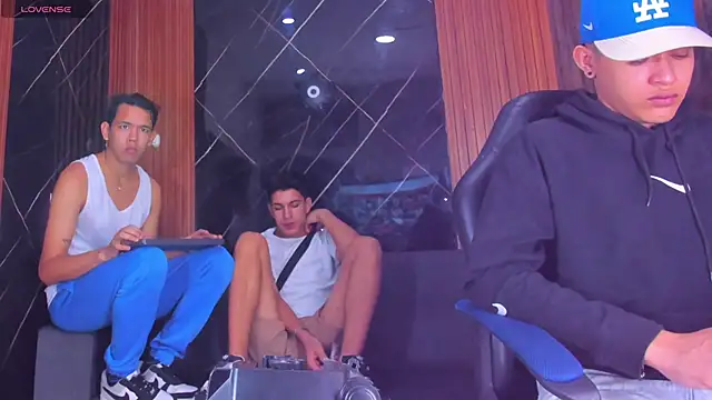 Stiben boy online show from November 29, 4:01 am