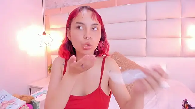 Megane whitte online show from November 21, 8:30 pm