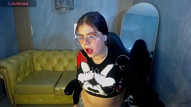 draviana a  online show from November 13, 2:59 am