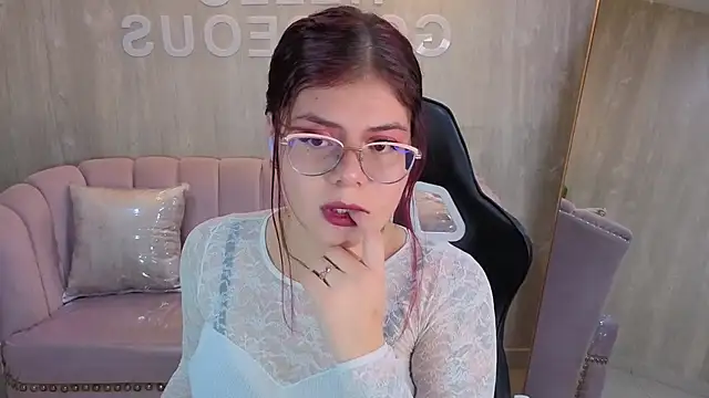 Snapshot of draviana_a_ chatting on October 17, 3:10 am draviana a online show from October 17, 3:10 am
