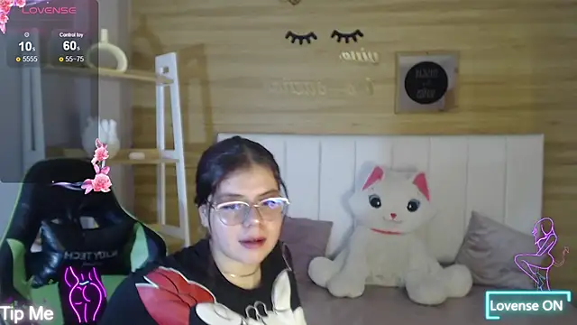 draviana a  online show from November 14, 3:10 am