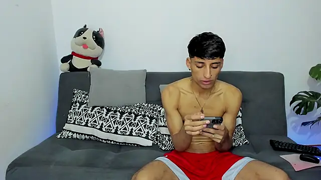 Snapshot of joe_foxx chatting on December 4, 12:04 pm joe foxx online show from December 4, 12:04 pm