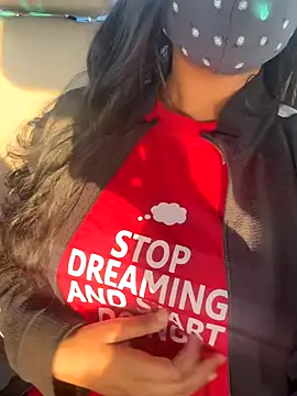 Lisa afreen online show from January 8, 11:05 am