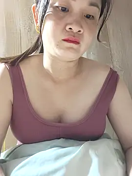 Snapshot of Paul-paul11 chatting on November 8, 6:11 pm Paul-paul11 online show from November 8, 6:11 pm