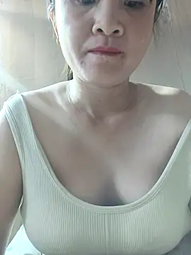 Snapshot of Paul-paul11 chatting on October 28, 11:14 pm Paul-paul11 online show from October 28, 11:14 pm