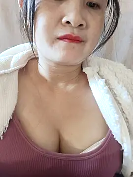 Snapshot of Paul-paul11 chatting on November 28, 2:34 am Paul-paul11 online show from November 28, 2:34 am