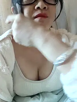 Snapshot of Paul-paul11 chatting on November 27, 2:23 am Paul-paul11 online show from November 27, 2:23 am